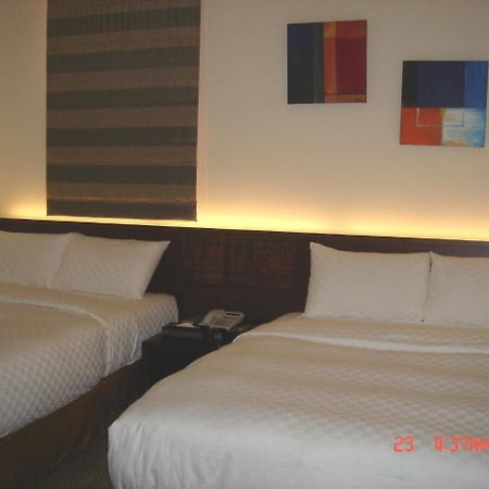 Hip Spa Motel Taichung Exterior foto